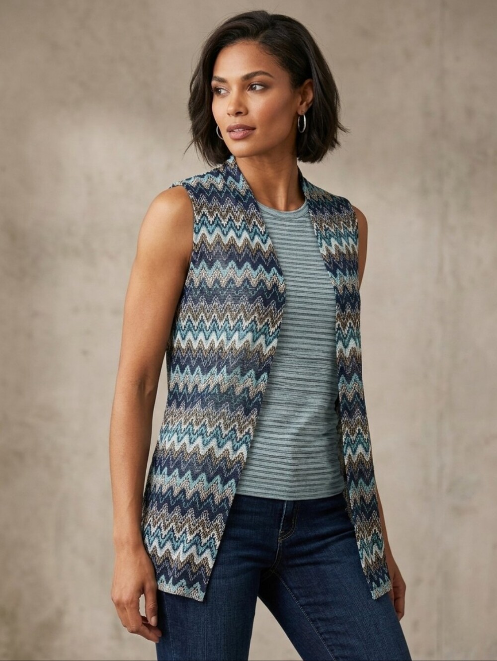 ALIA Sleeveless Chevron Print Open Vest Cover